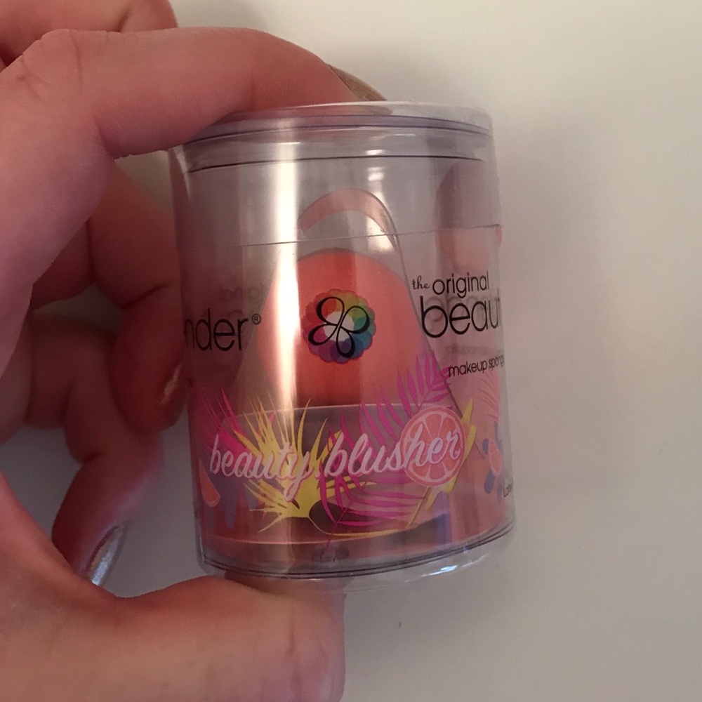Beautyblender beauty.blusher cheeky